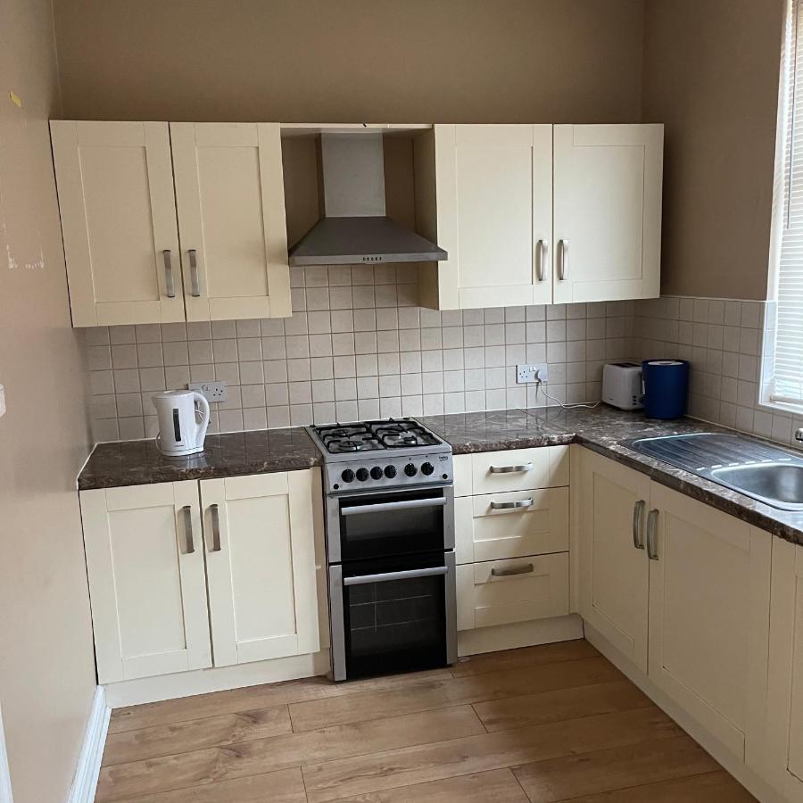 Pc Lodge Kingswood St Preston R1 Eksteriør bilde