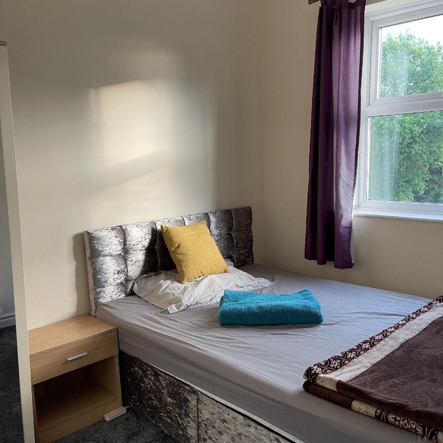 Pc Lodge Kingswood St Preston R1 Eksteriør bilde